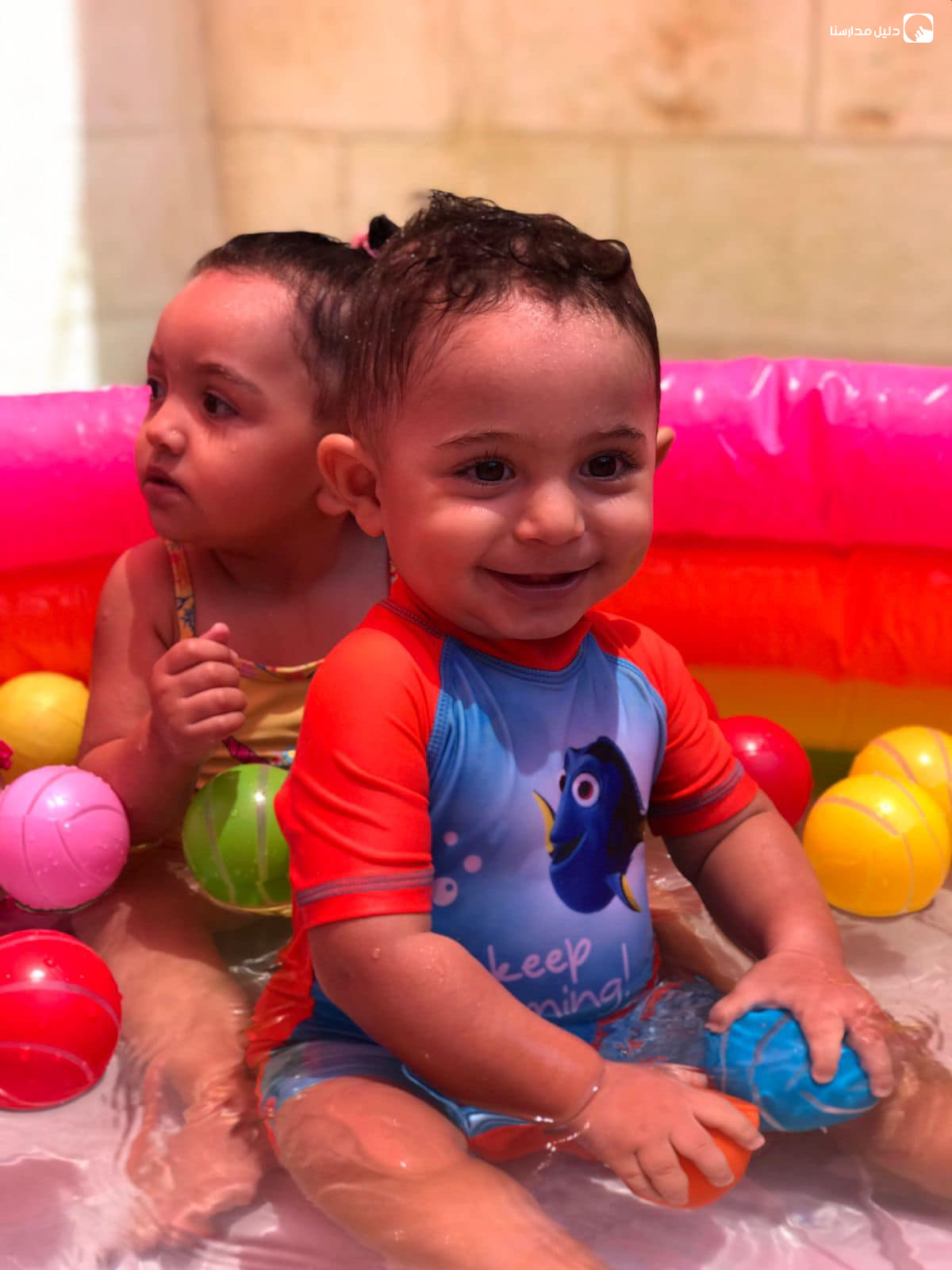 حضانة البيت الامن slide 2