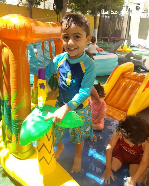 اكاديمية الطفولة slide 4