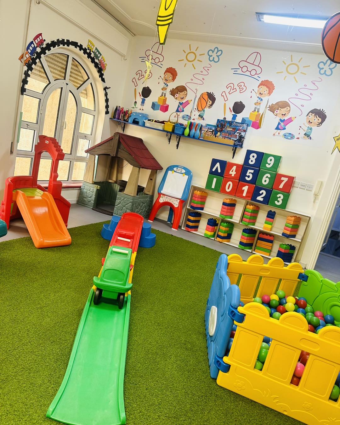 Study Play Kindergarten and Nursery slide 6