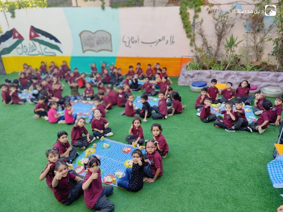 روضة القادمون النموذجية slide 2