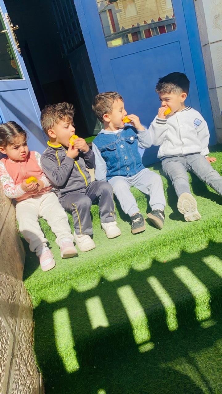 حضانة جوري slide 3
