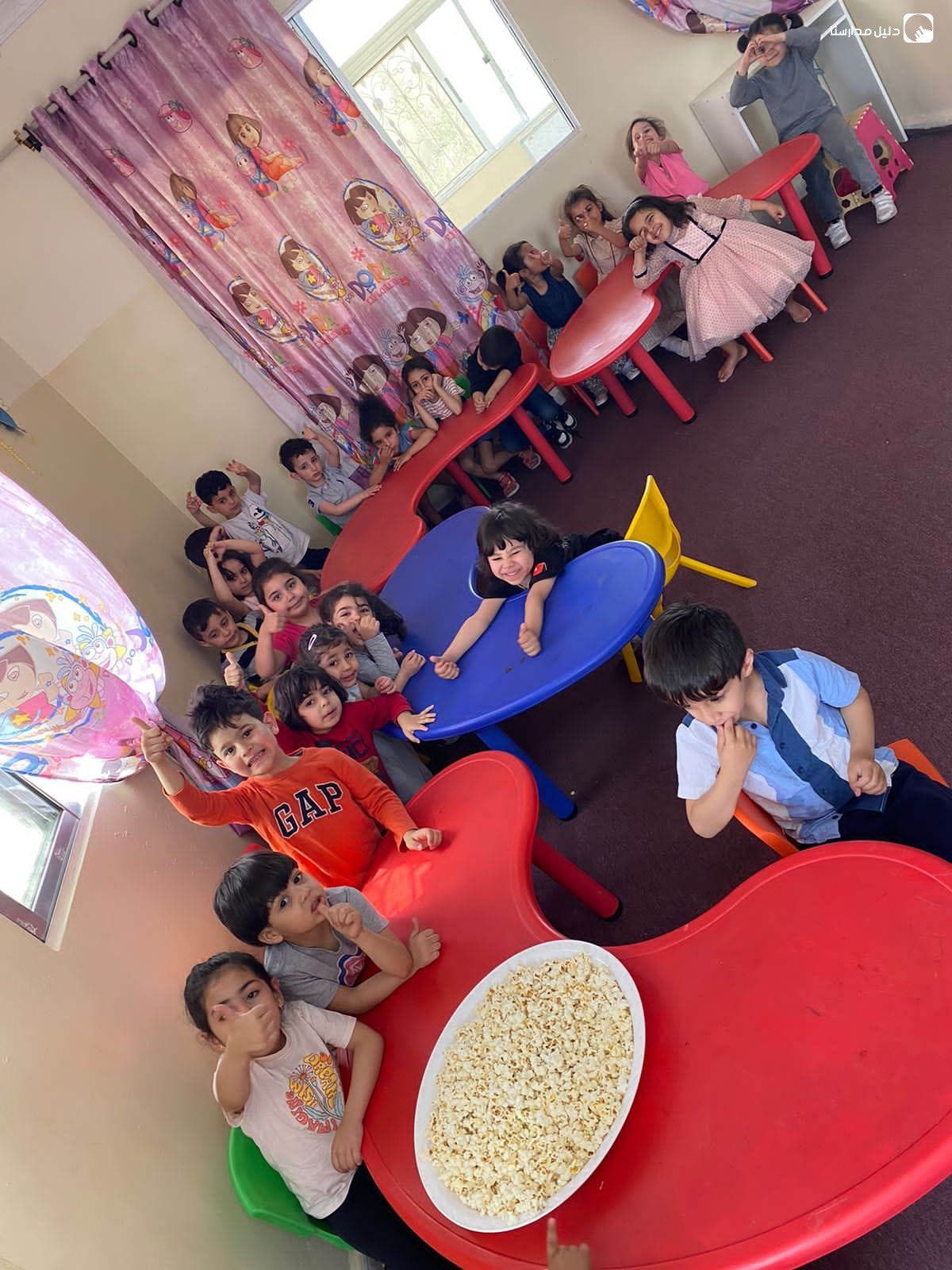 حضانة الياقوت الحديثة slide 3