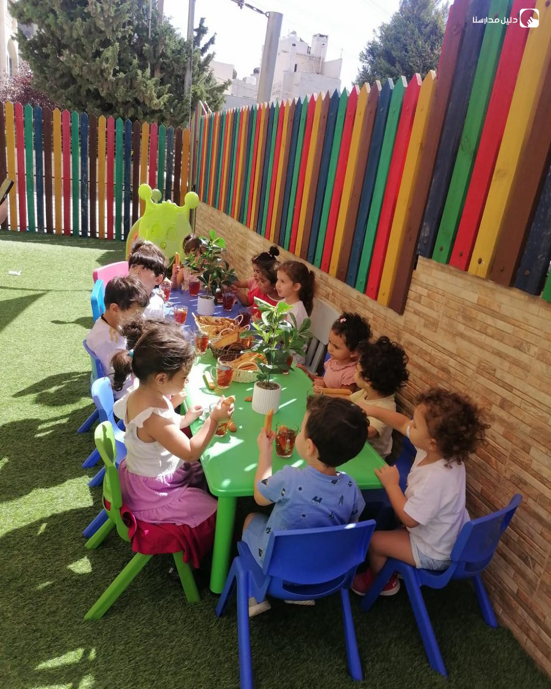 حضانة طنين النحل slide 3