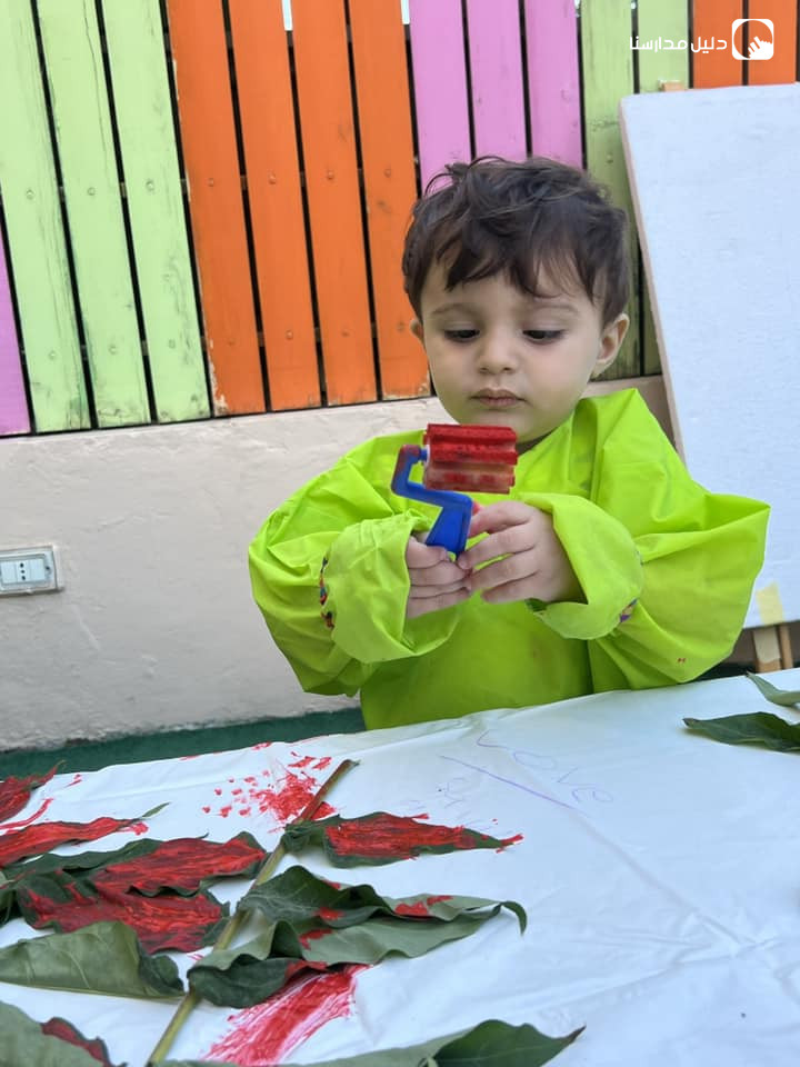 حضانة طيور الصباح slide 9
