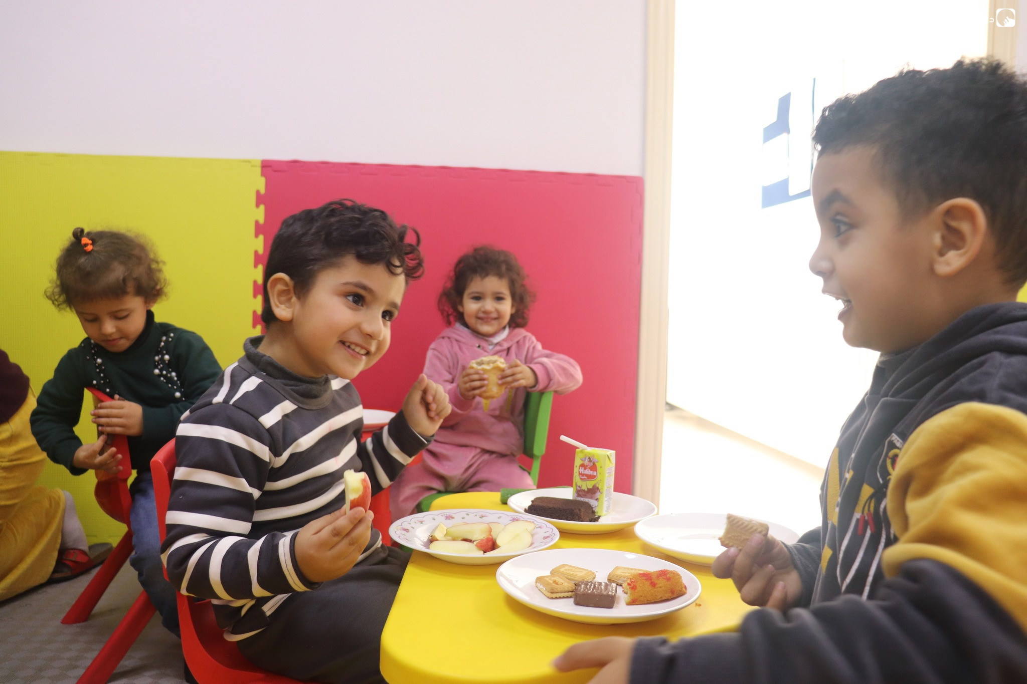 حضانة الثقافة slide 6