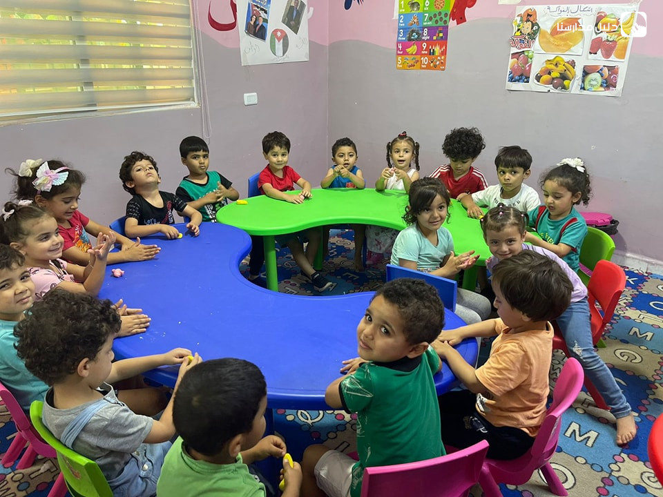 حضانة بريق النمارق slide 3