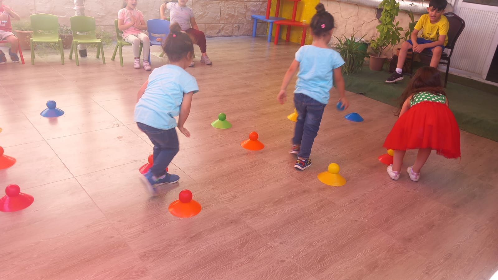 حضانة بلوتو slide 8