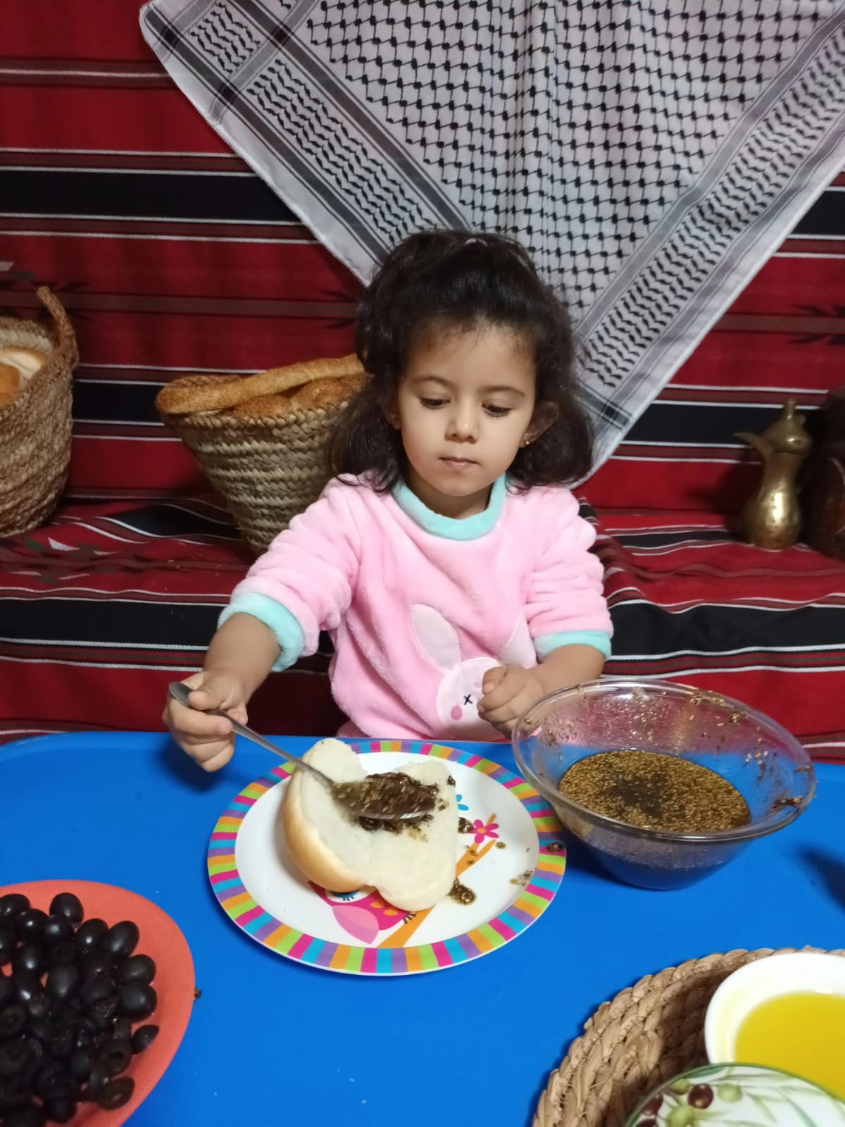 حضانة أرض المرح slide 6