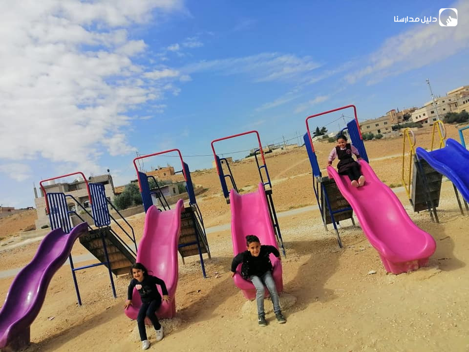 اكاديمية ومدارس وسام الريان النموذجية slide 6