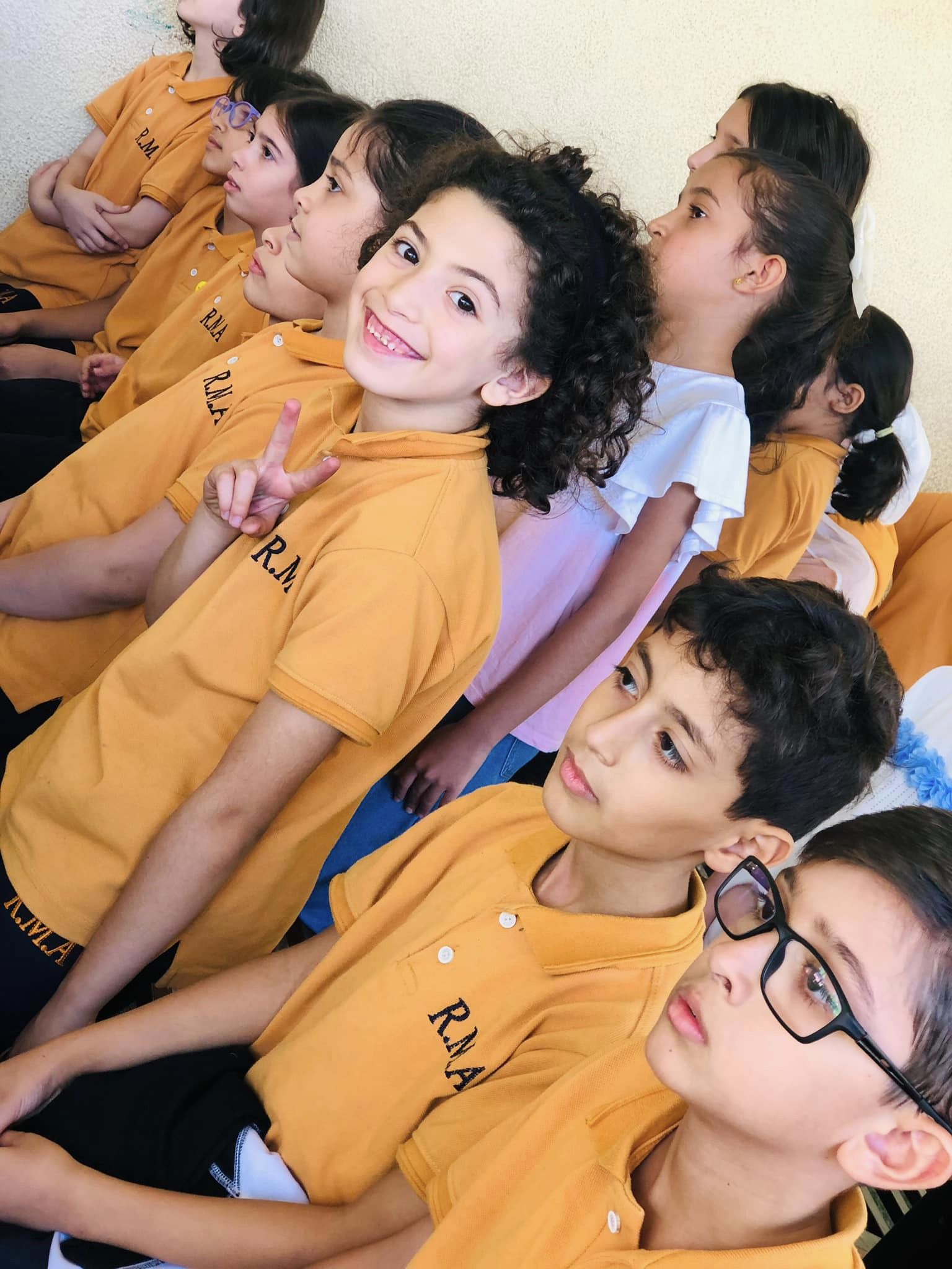 مدرسة أكاديمية الرونق الحديثة slide 6