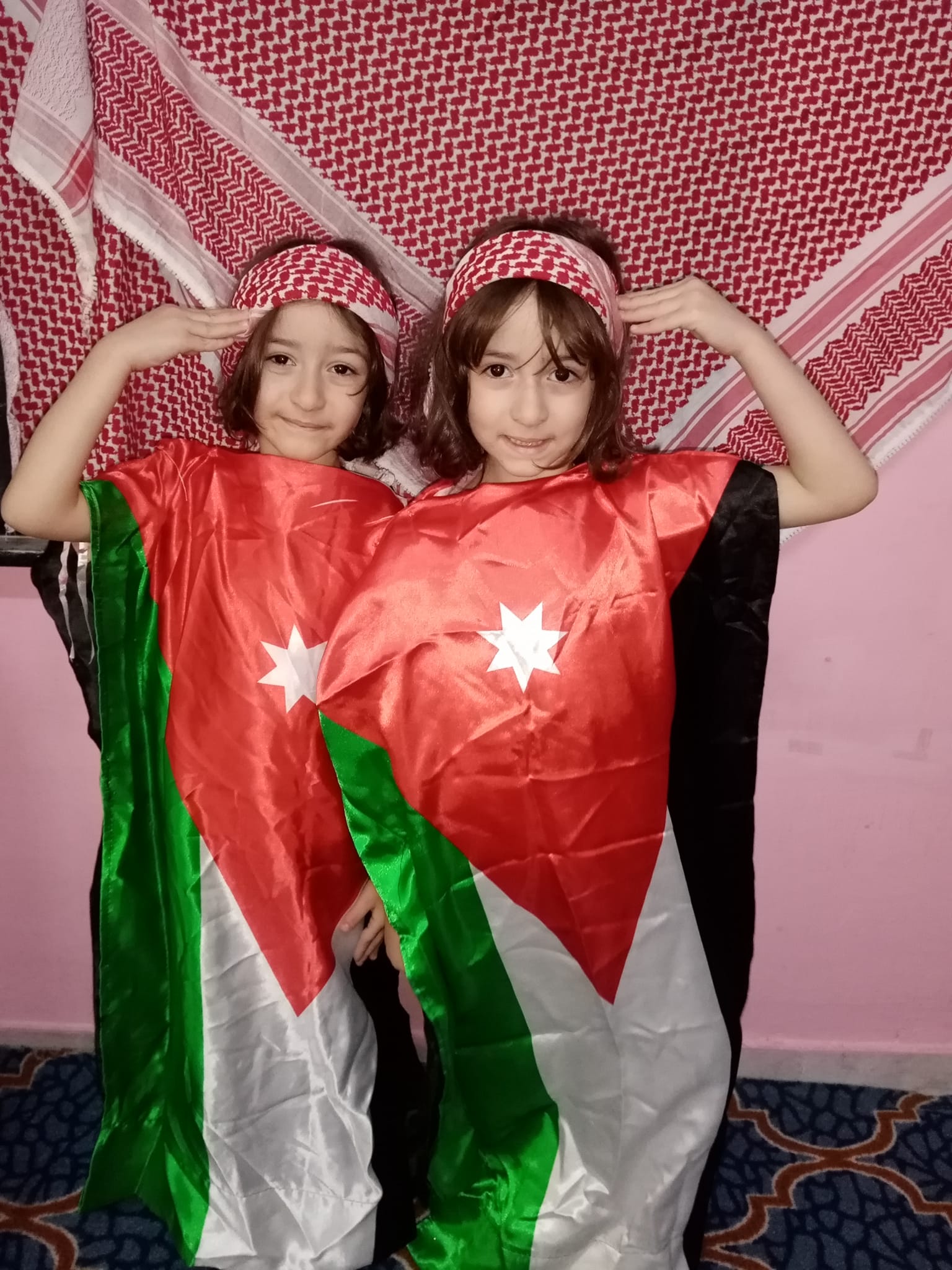 حضانة القلوب الصغيرة slide 5