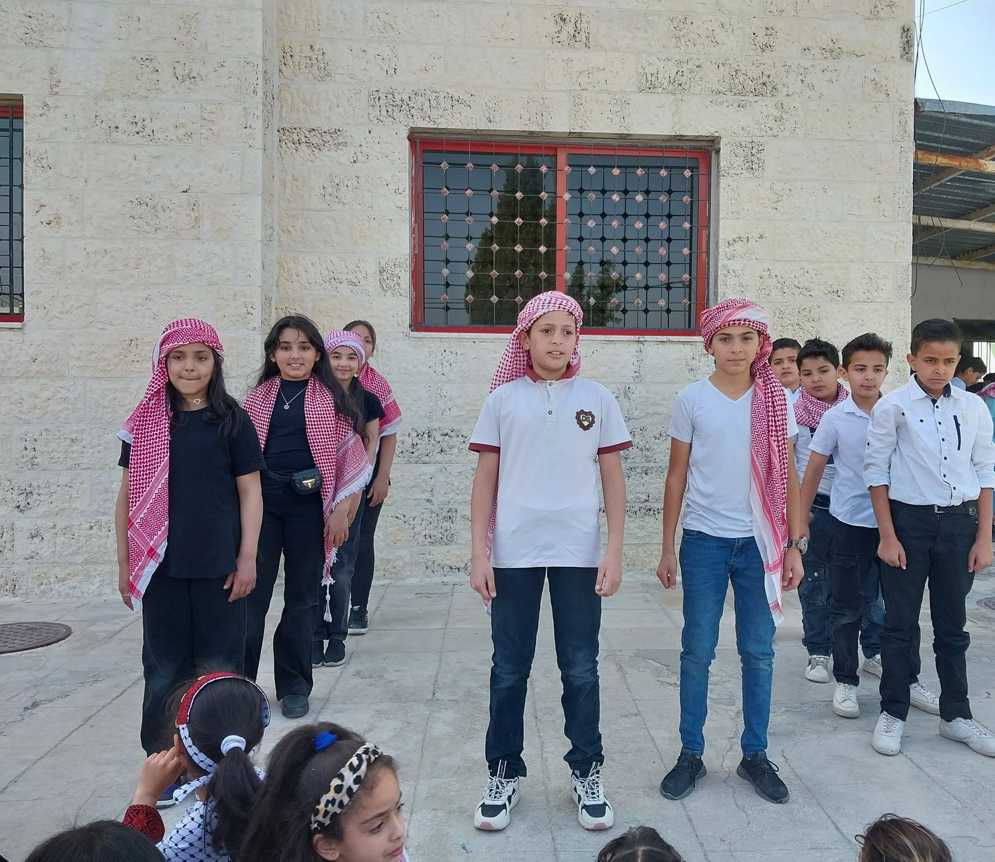 روضة ومدرسة العهد والوعد slide 4