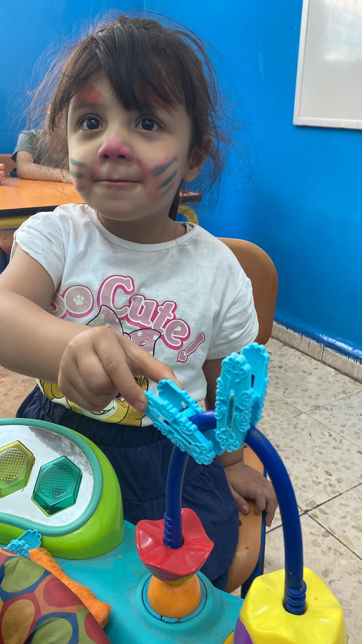 مدرسة و روضة القمر الاسلامية slide 4
