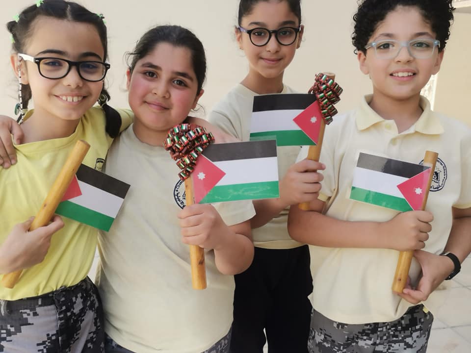 مدرسة الناصري الإنجيلية الأشرفية slide 3