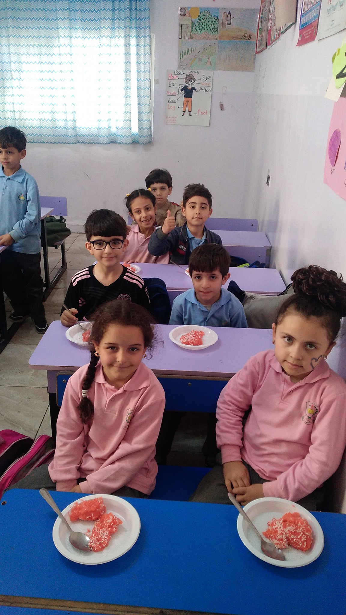 مدرسة الرشيد slide 4