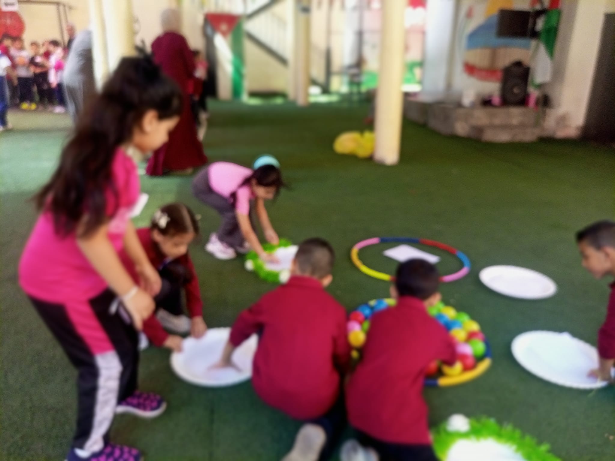 مدرسة المشاعل الحديثة slide 5