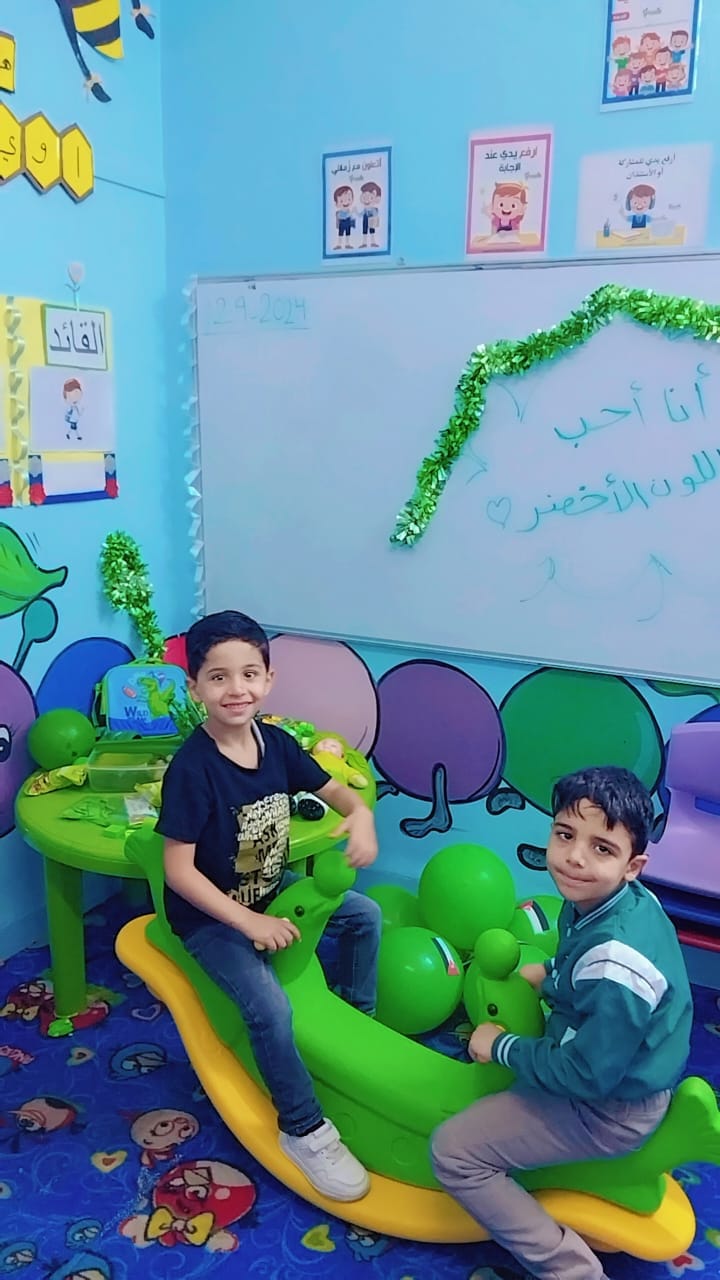 روضة ومدرسة أنوار الفاروق الريادية slide 4