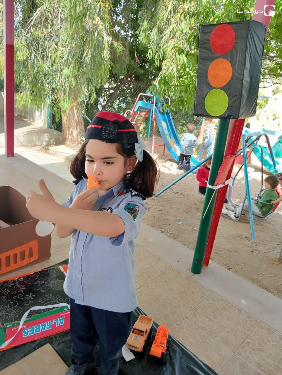 مدرسة و روضة البناء التربوي slide 4