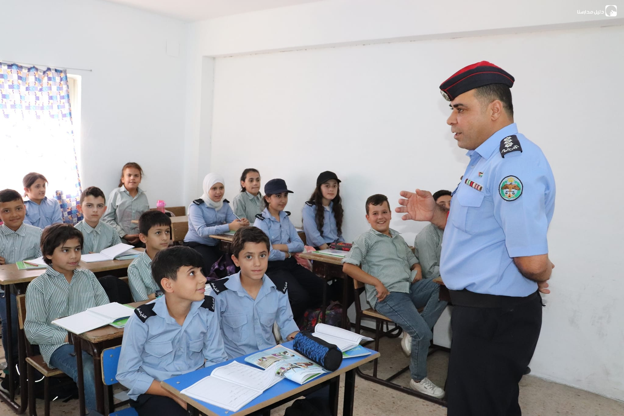 روضة ومدرسة حدائق الطفولة الإسلامية slide 4