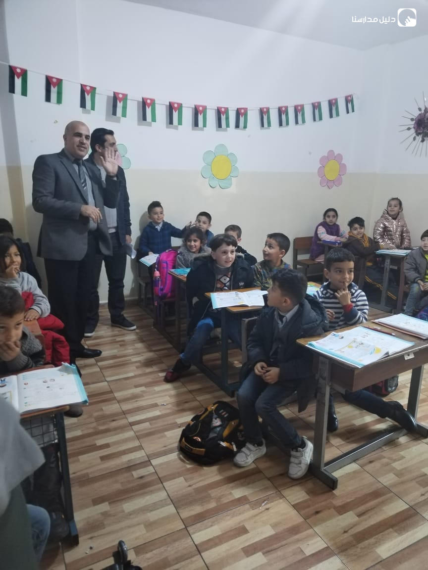 مدارس وروضة درة الجبل slide 2