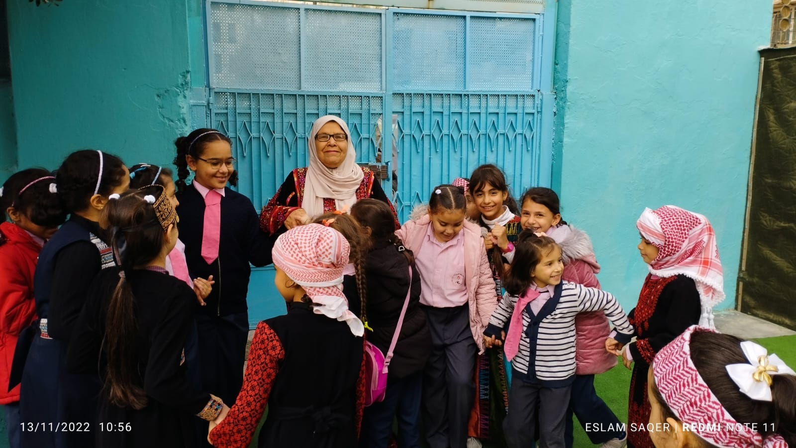 مدرسة وروضة الفيروز الزاهره slide 3