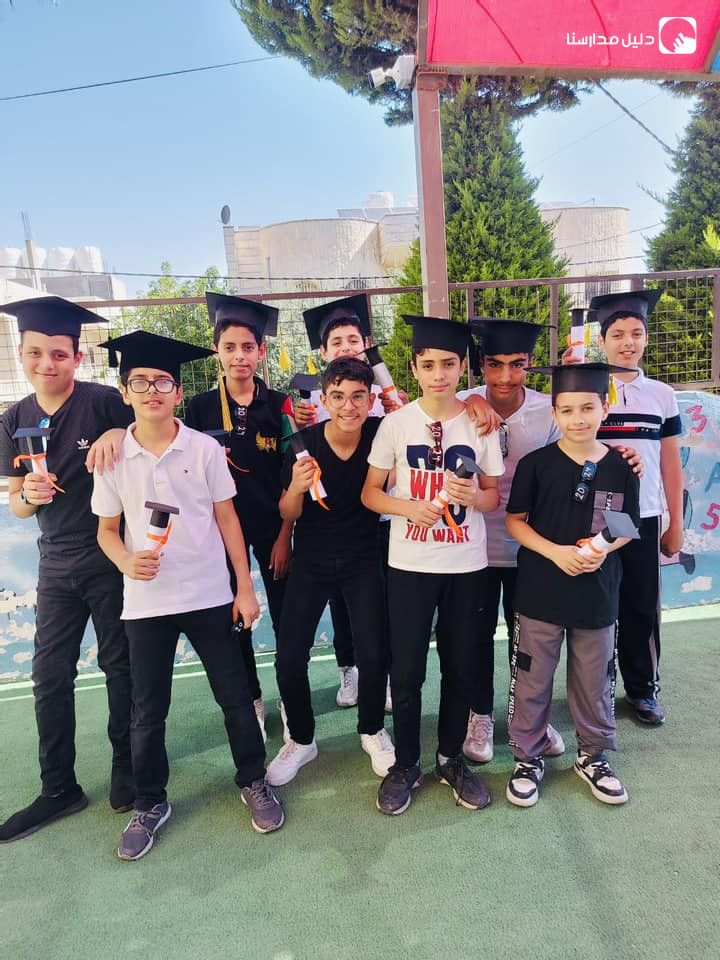 مدرسة ضوء الغد slide 8
