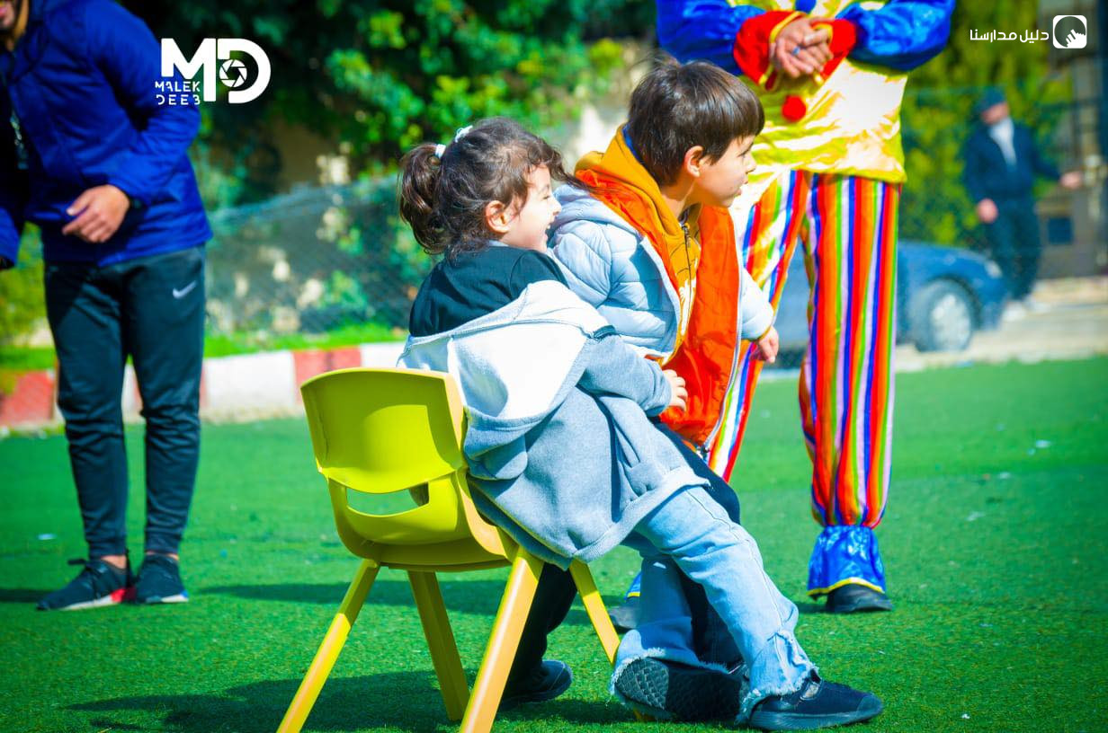 مدرسة كلية غرناطة slide 3