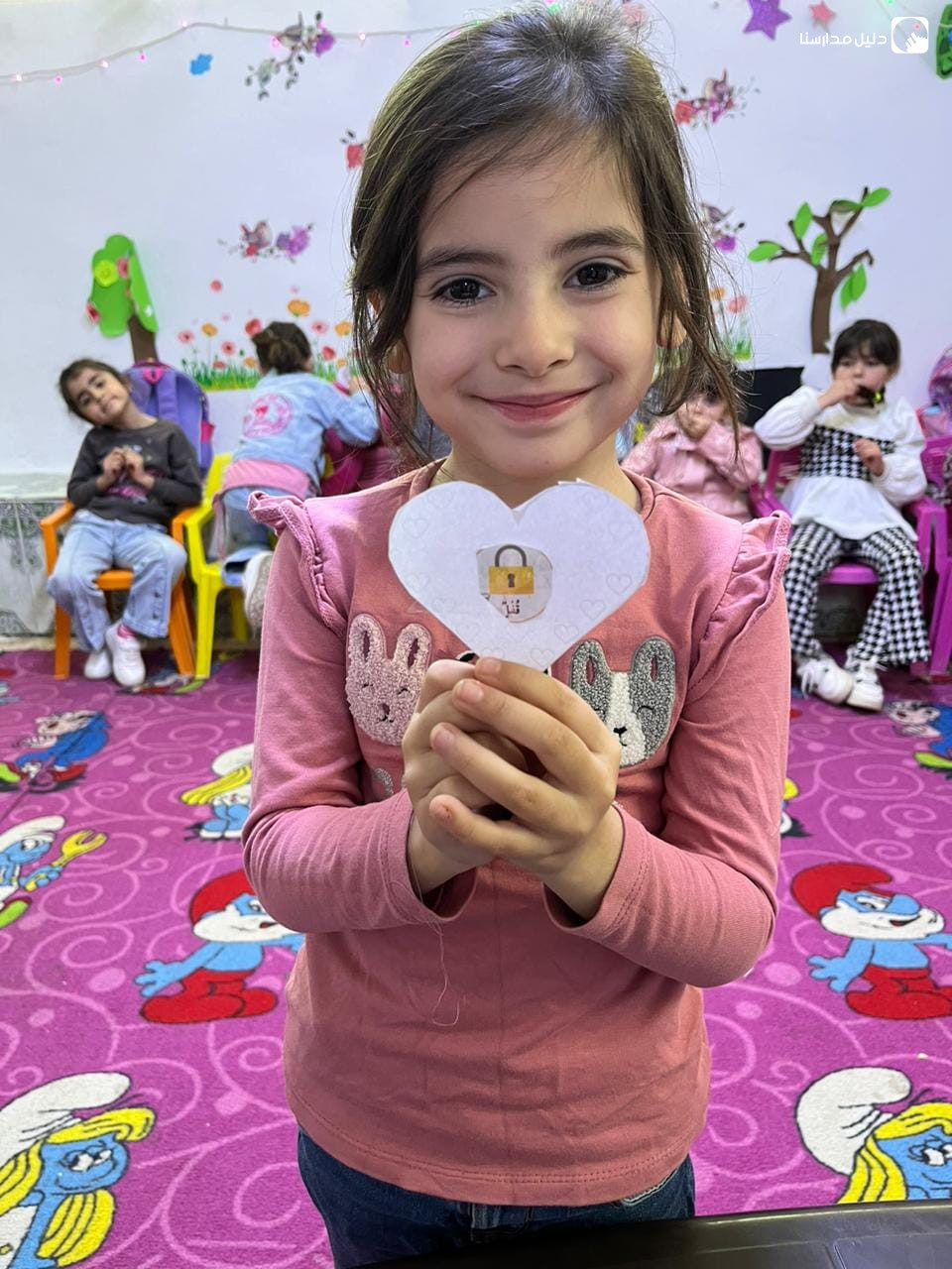 روضة مدارس براعم العدنان slide 2