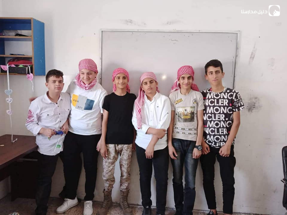 مدارس آراء الدولية slide 4