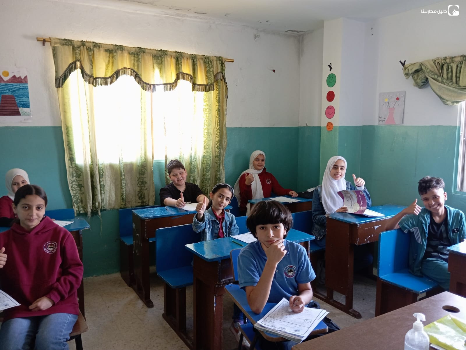 مدرسة انوار ام القرى slide 2