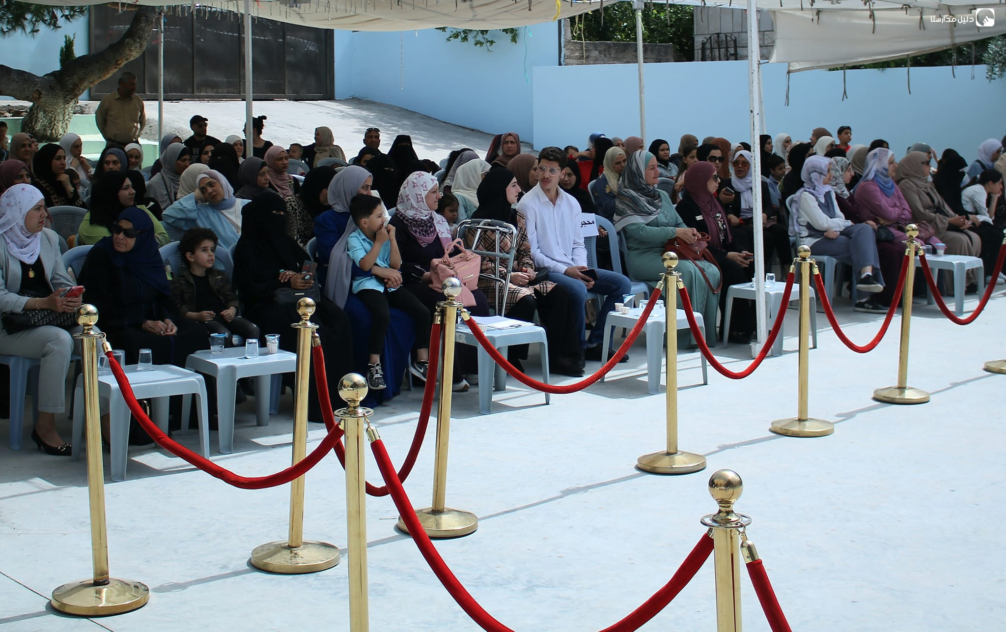 روضة و مدرسة أزهار الفاروق slide 8