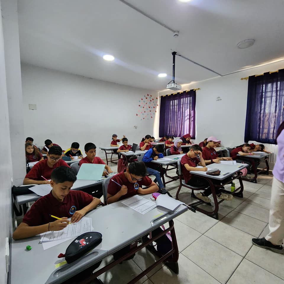 مدرسة وروضة نافذة المستقبل slide 9