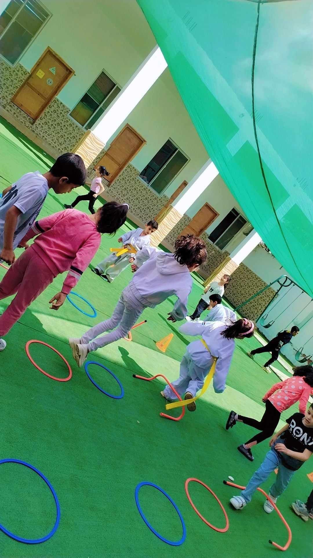 مدرسة الحافظين الخاصة slide 6