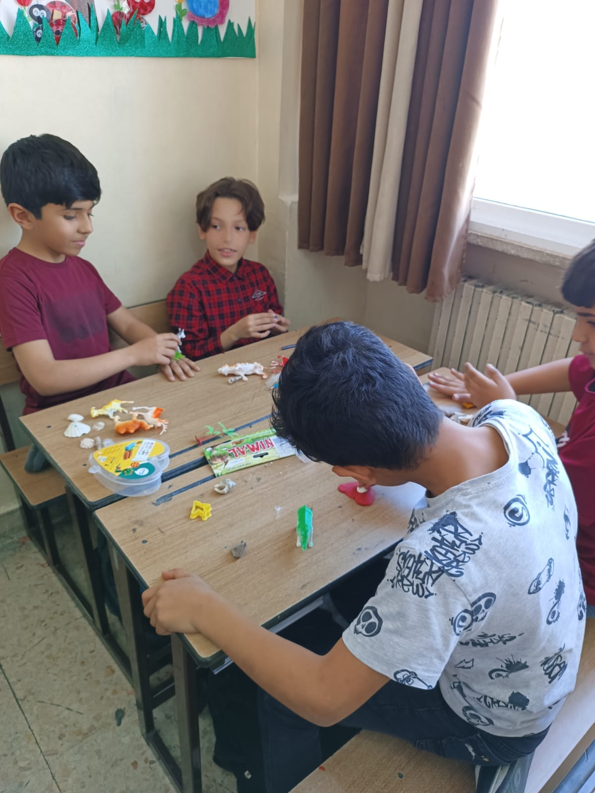 مدرسة و روضة الرشاد slide 12