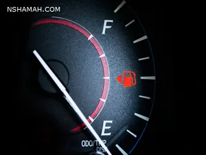 العلم يحدد.. عند أي كمية بنزين يجب معاودة تعبئة خزان السيارة؟