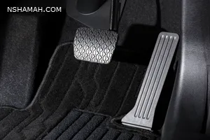 ما هو سر ارتفاع دواسة الفرامل عن دواسة البنزين في السيارة؟